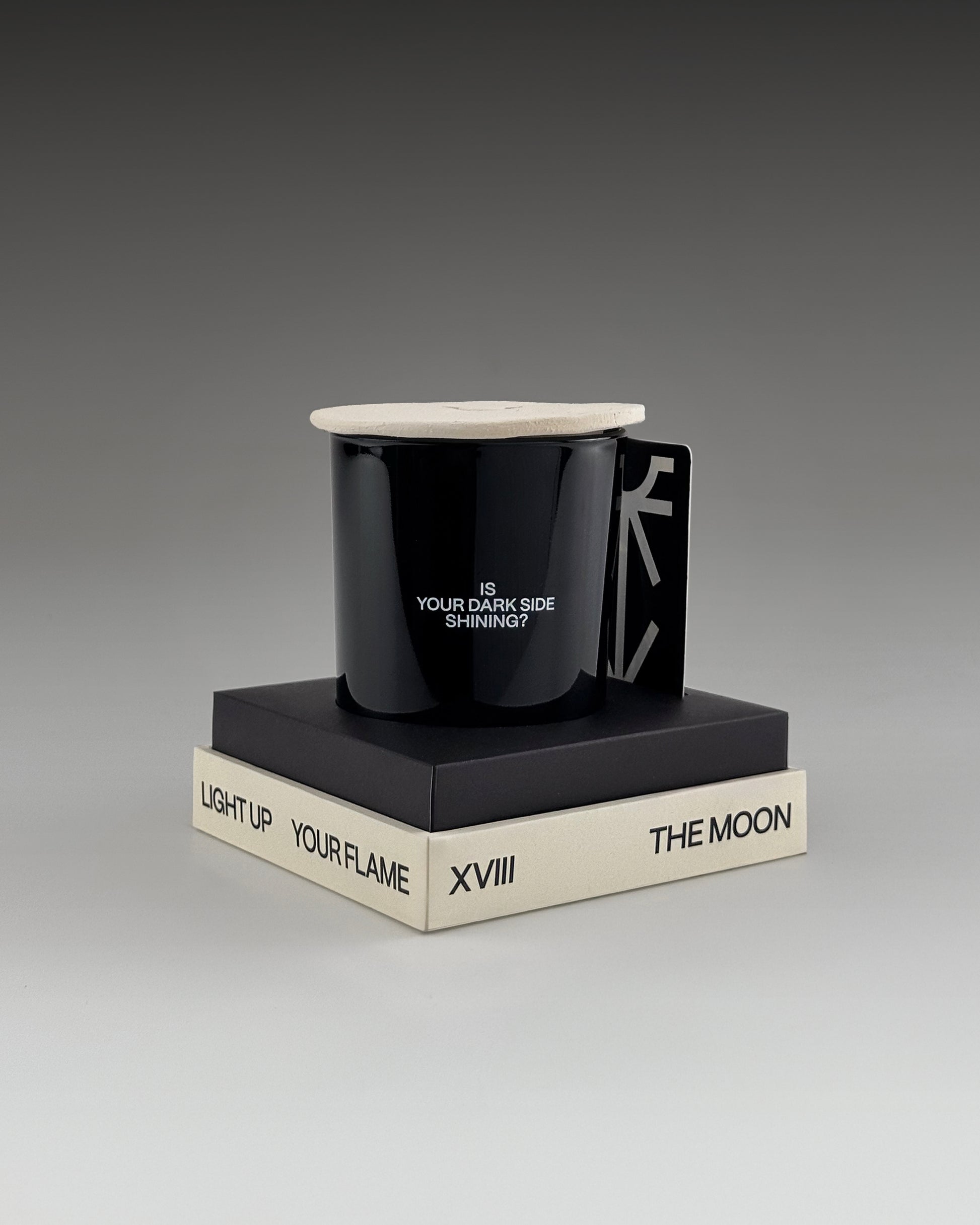 XVIII The Moon - Scented Candle
