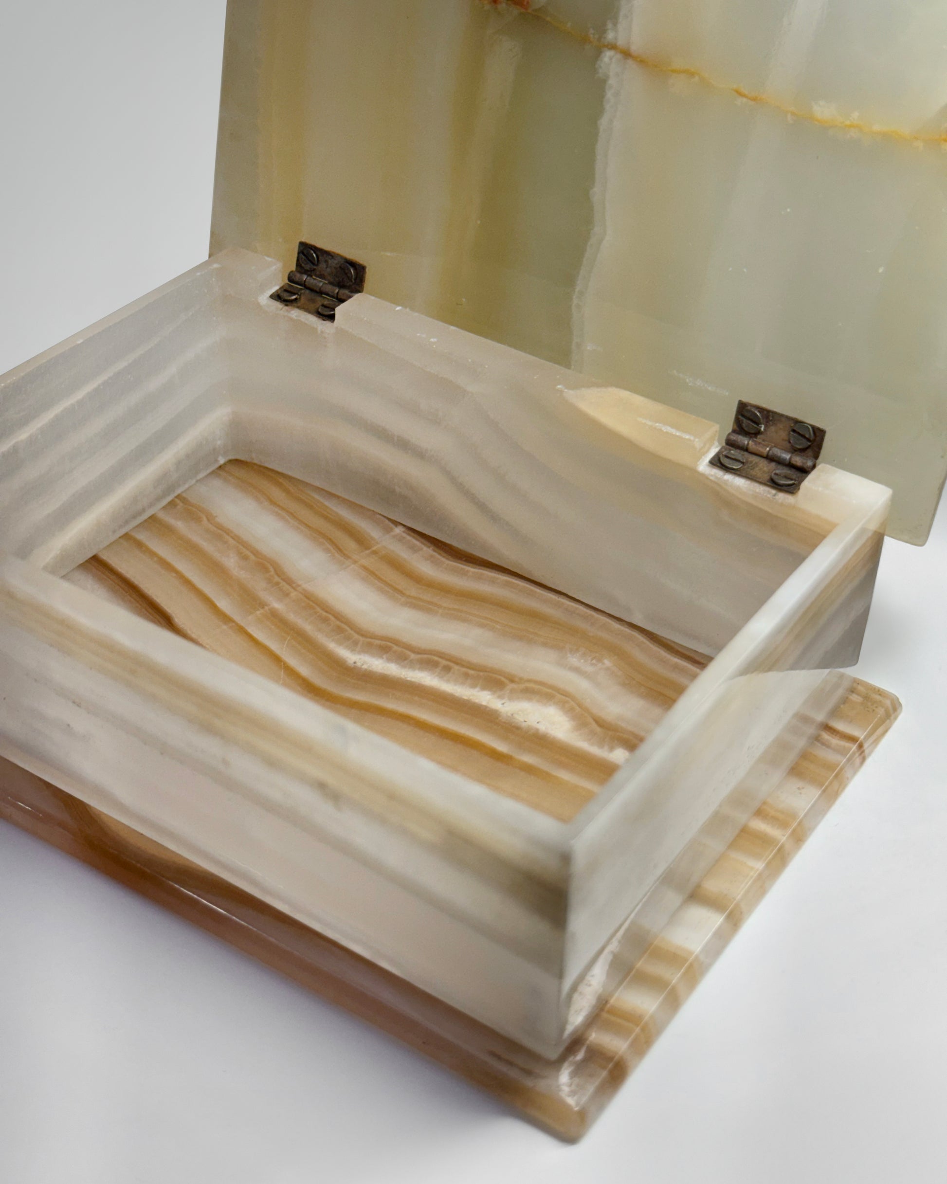 Aleyè Nomade No. 18 - Green Onyx Box