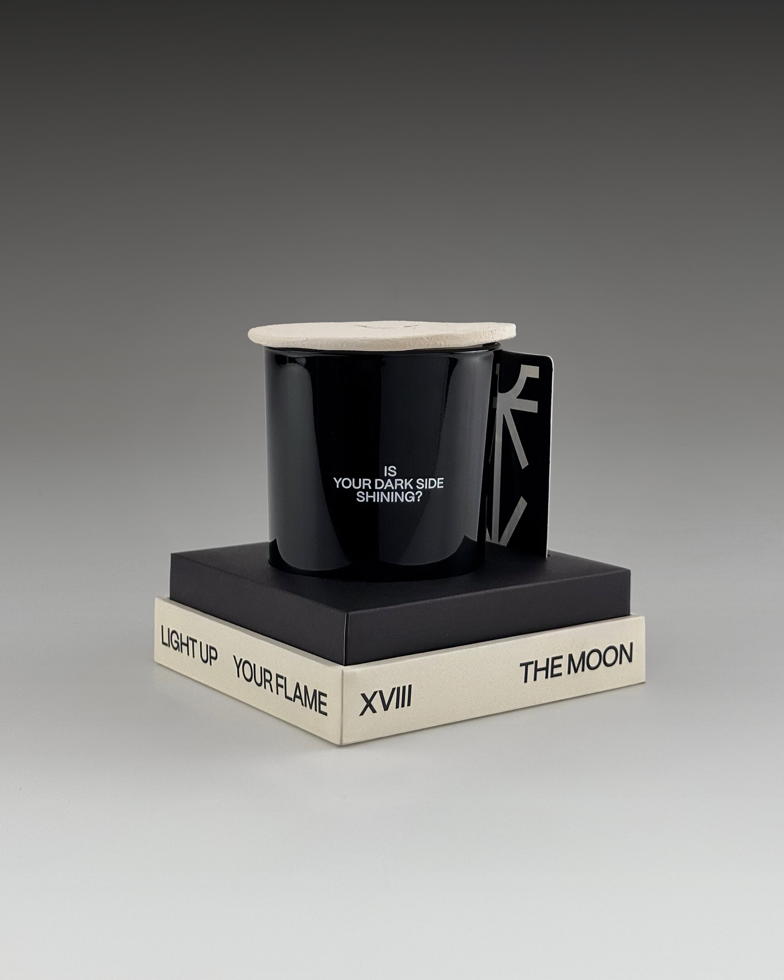 XVIII The Moon - Scented Candle by Aneke