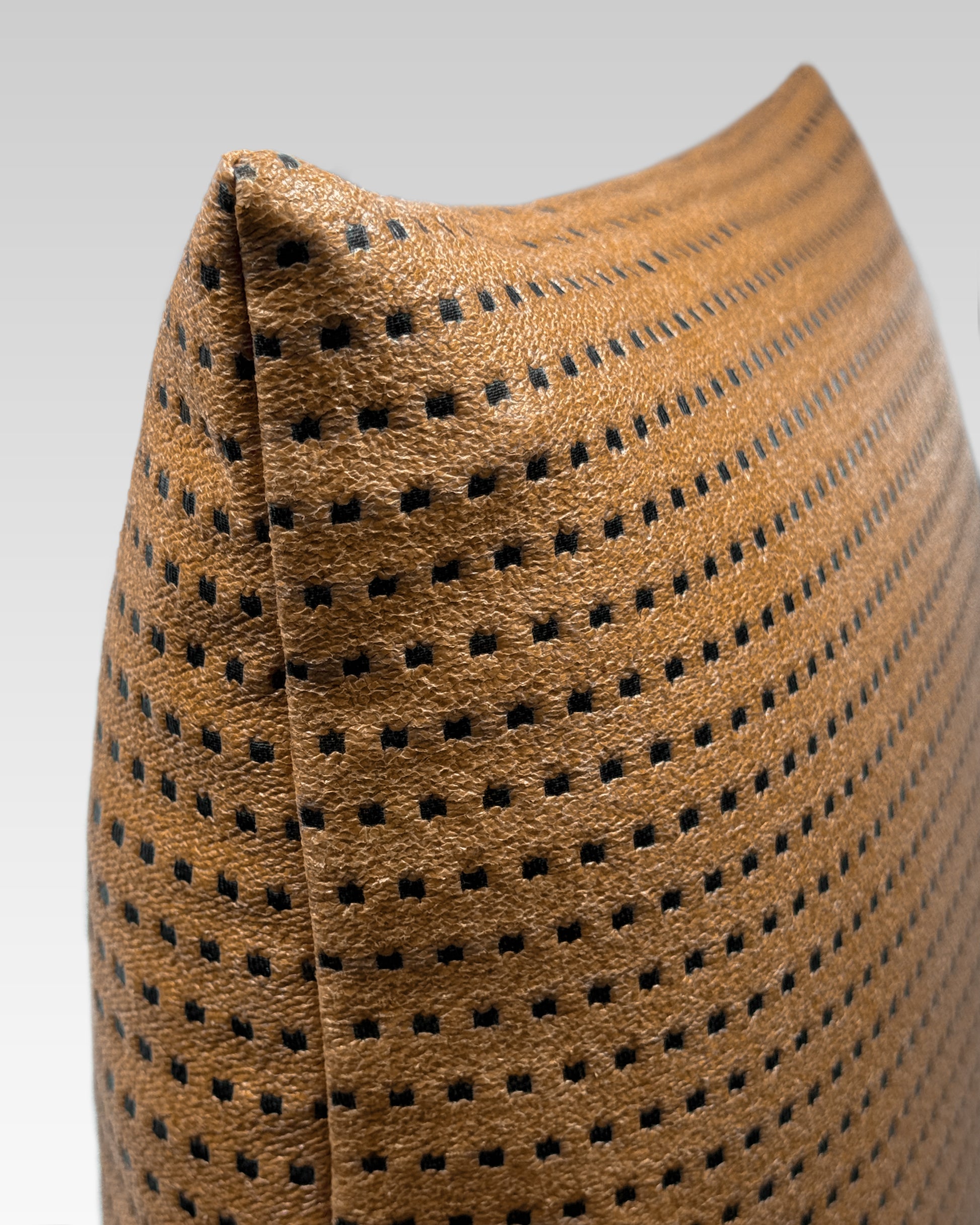 Aleyè Studio Pillow No.11 – Coated Slate