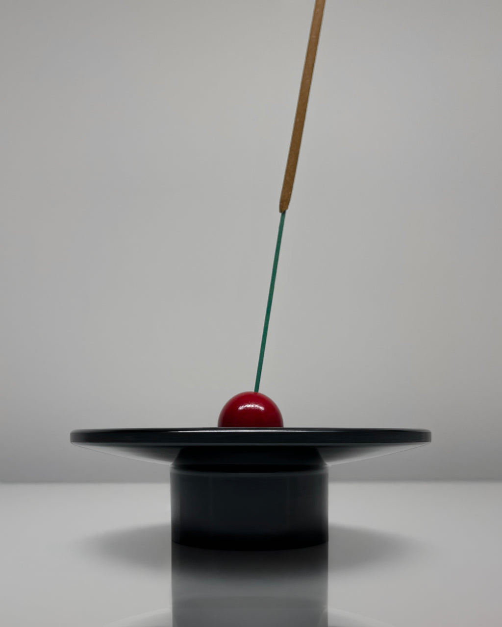 The Black Chérie Incense Holder
