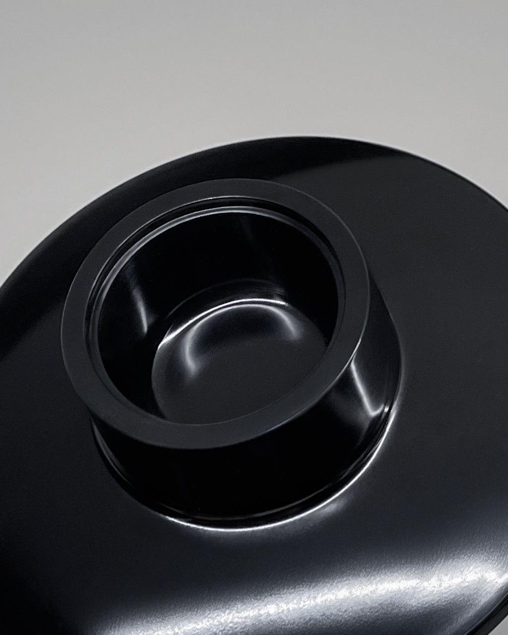 The Black Chérie Incense Holder