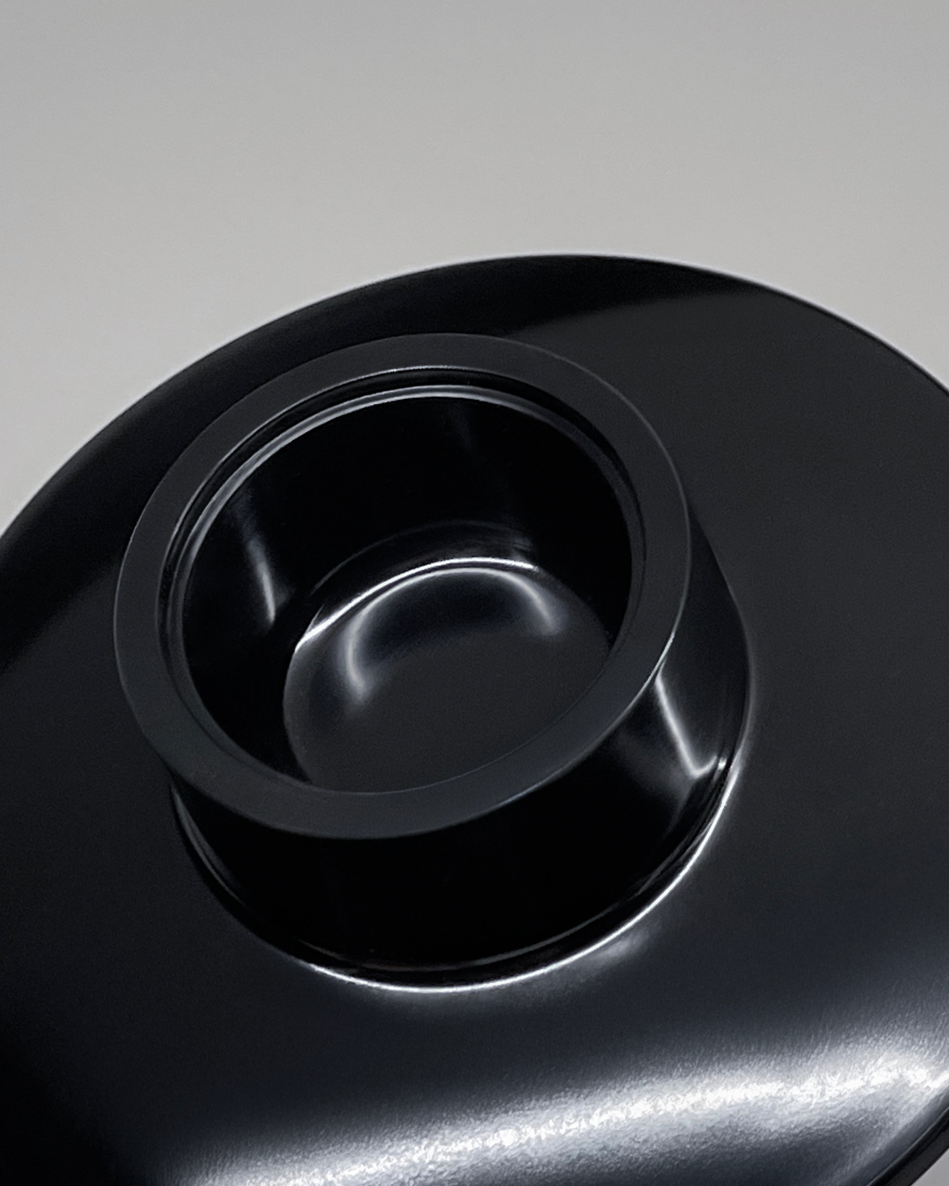 The Black Chérie Incense Holder