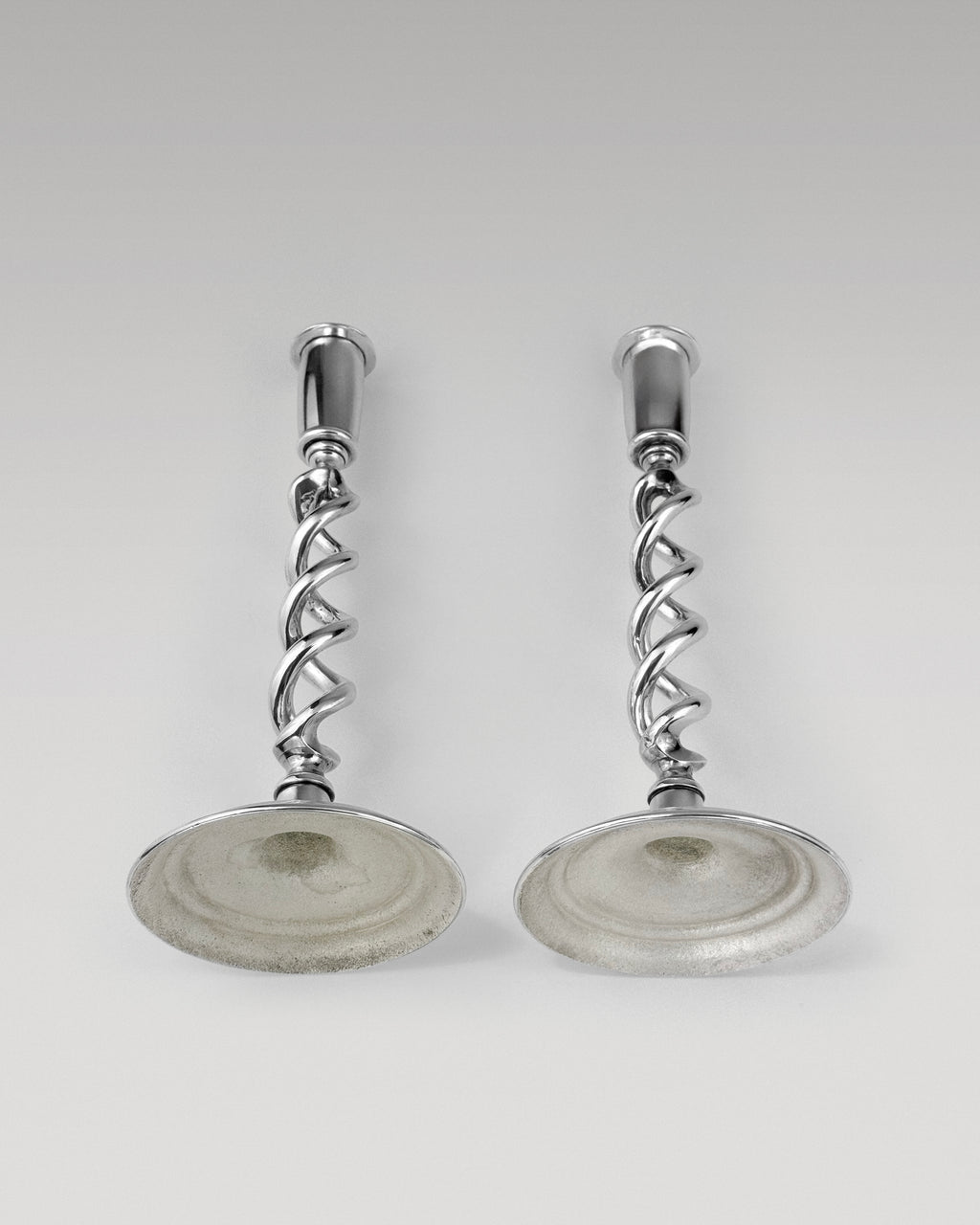 Aleyè Nomade No. 75 – Twisted Chrome Taper Holders