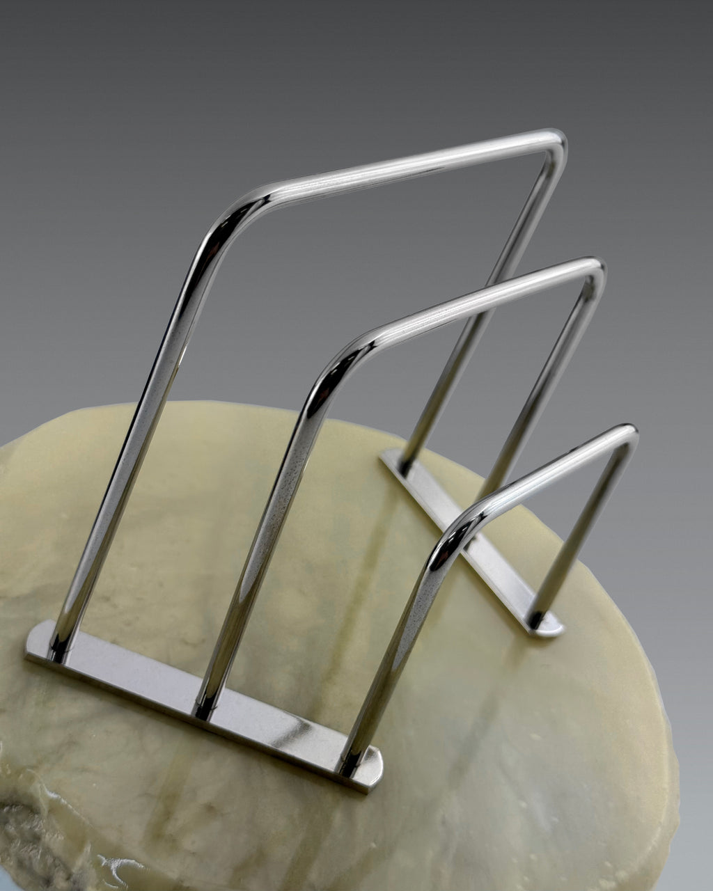 Aleyè Nomade No. 37 – Onyx and Chrome Napkin Holder