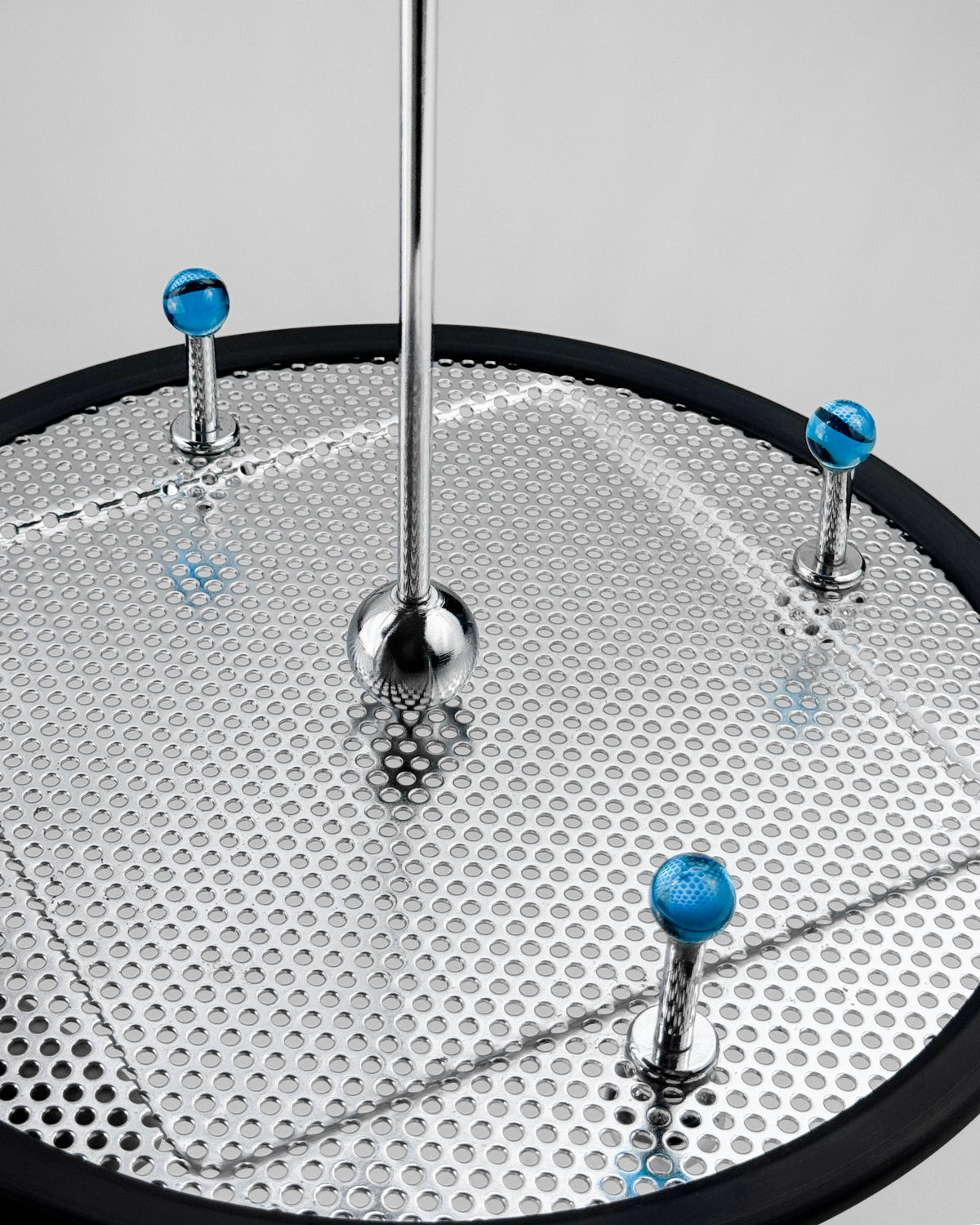 Aleyè Nomade No. 79 – Perforated Steel Napkin Holder