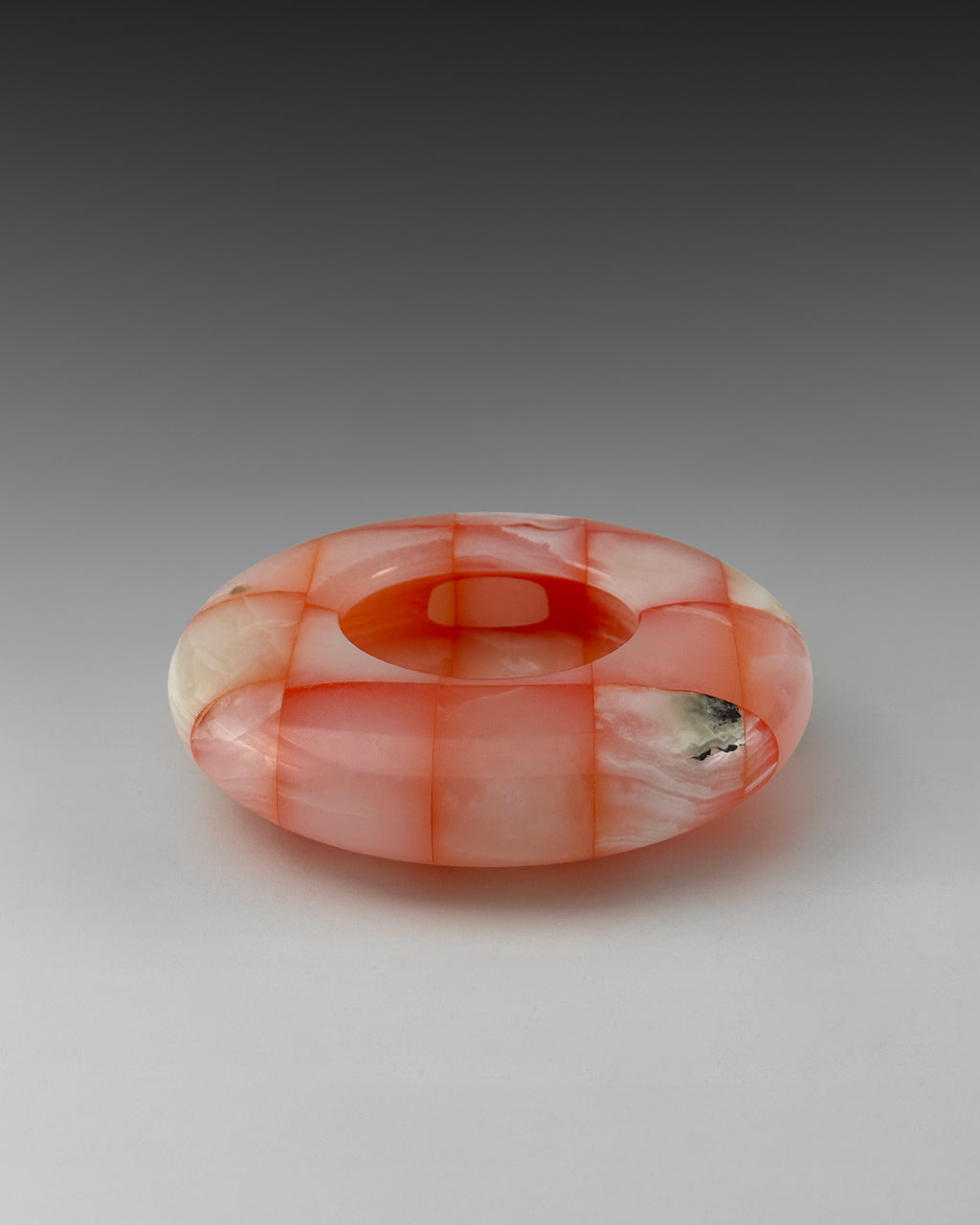Aleyè Nomade No. 52 – Red Onyx Ashtray