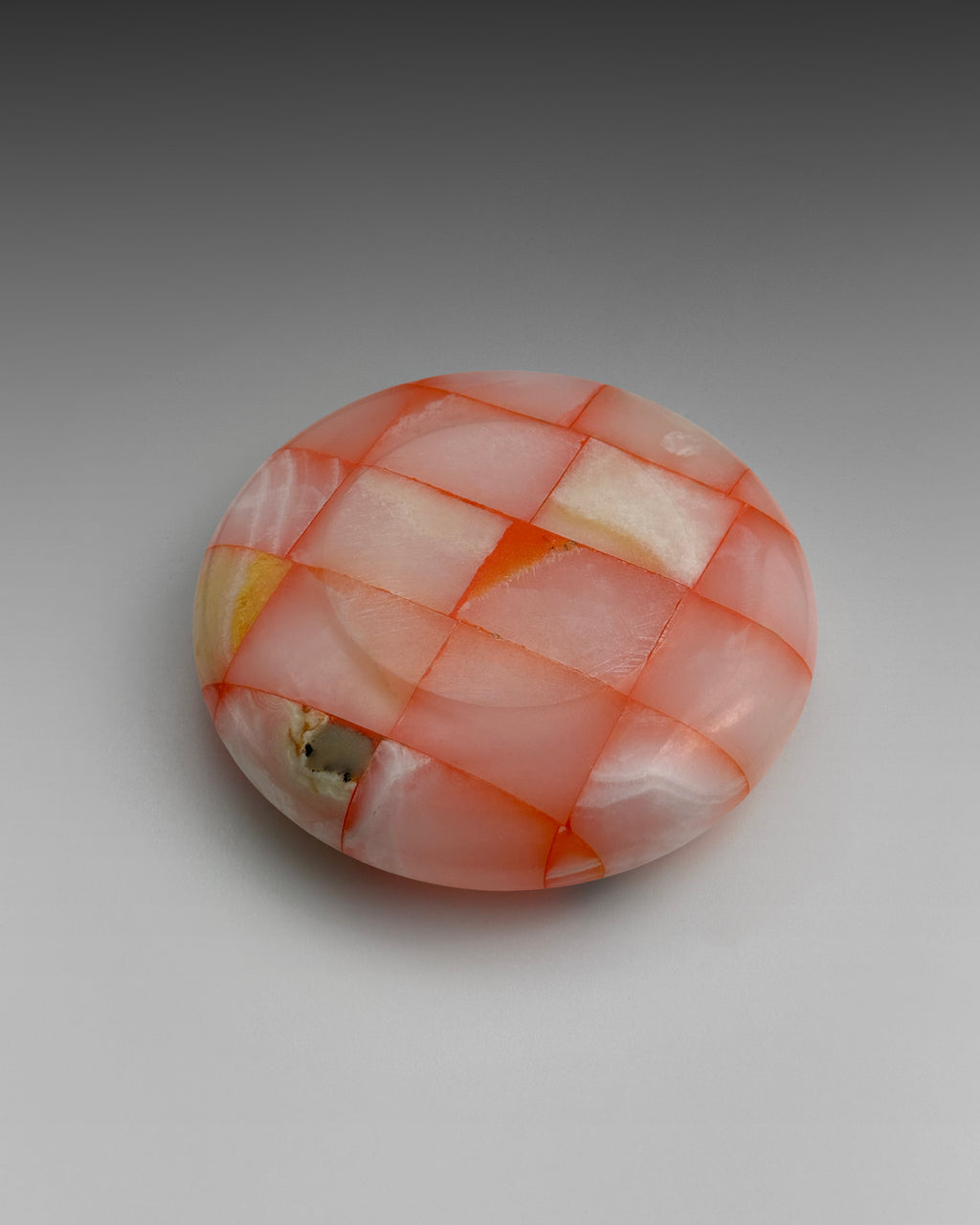 Aleyè Nomade No. 52 – Red Onyx Ashtray