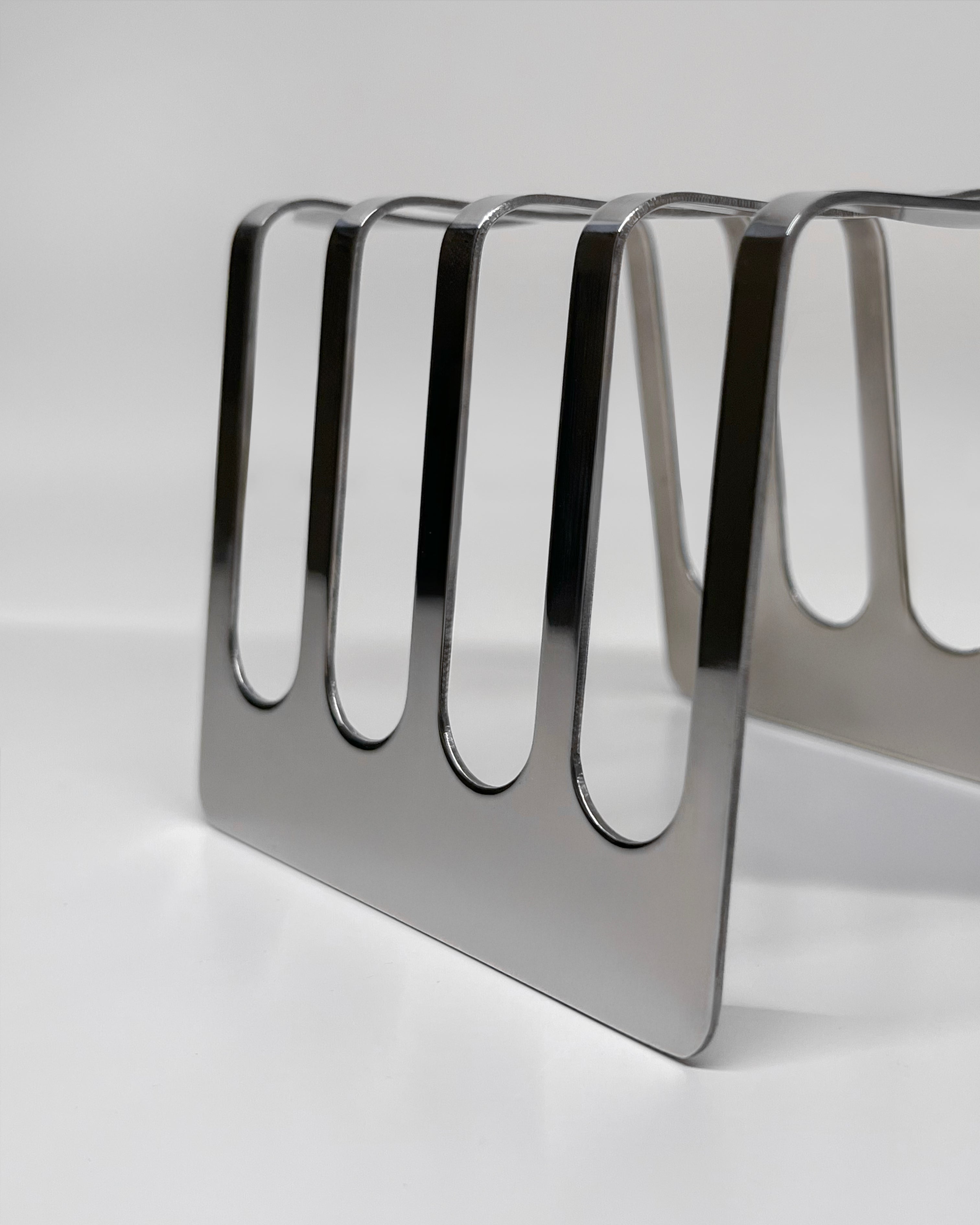 The Chelsea Toast Tray