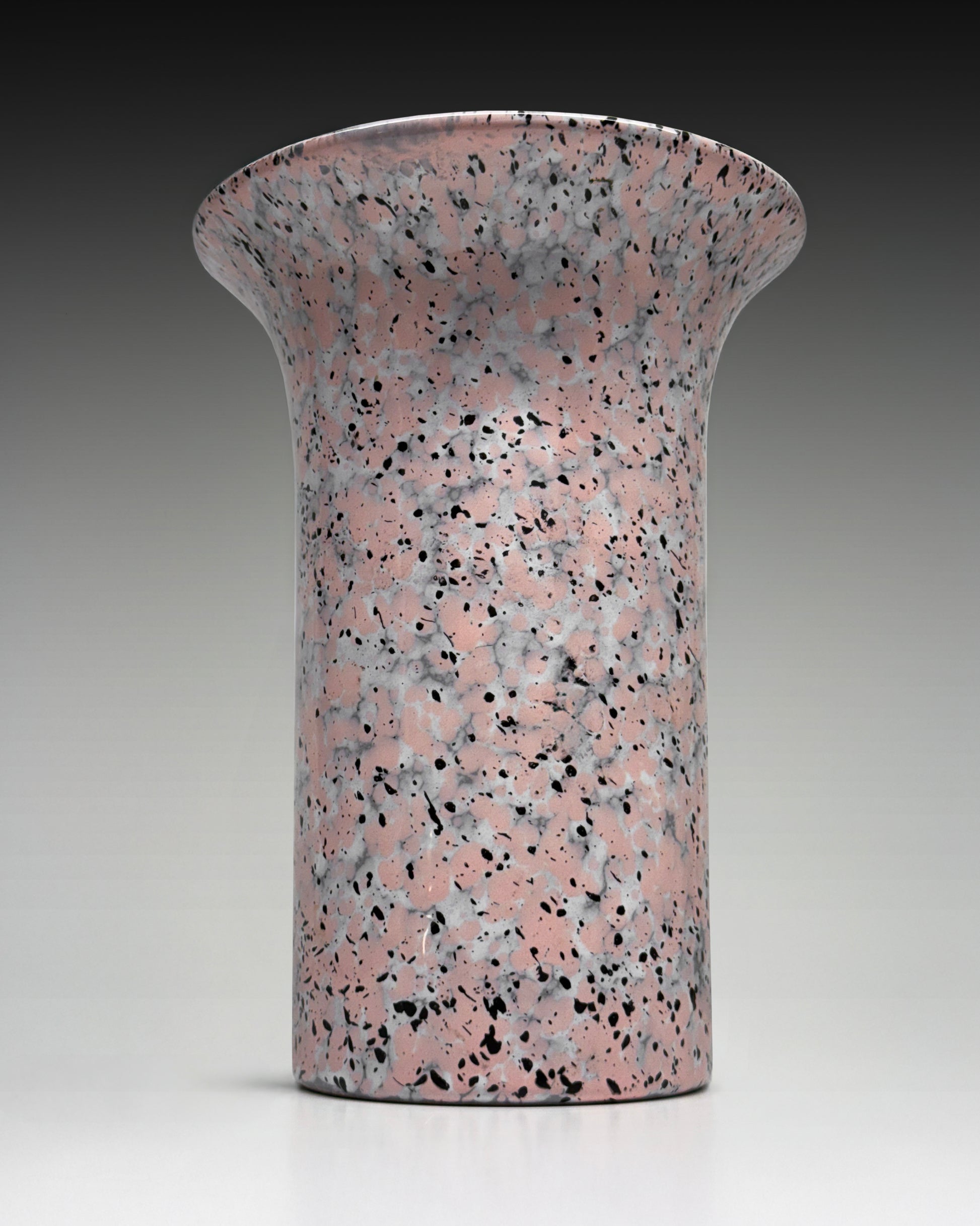Aleyè Nomade No. 30 - The Pink Glazed Vase