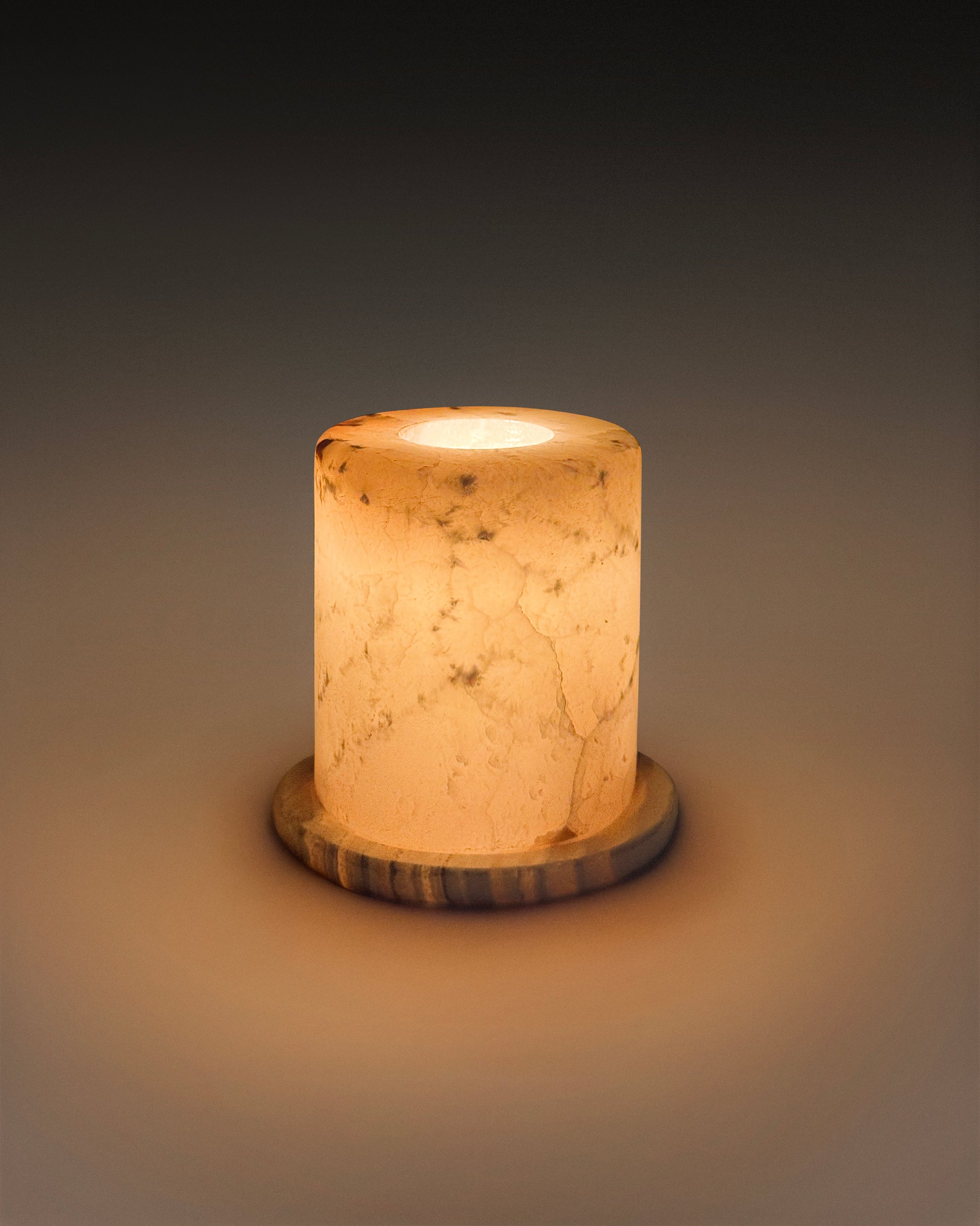 Aleyè Nomade No. 61 – The Alabaster Tealight Holder