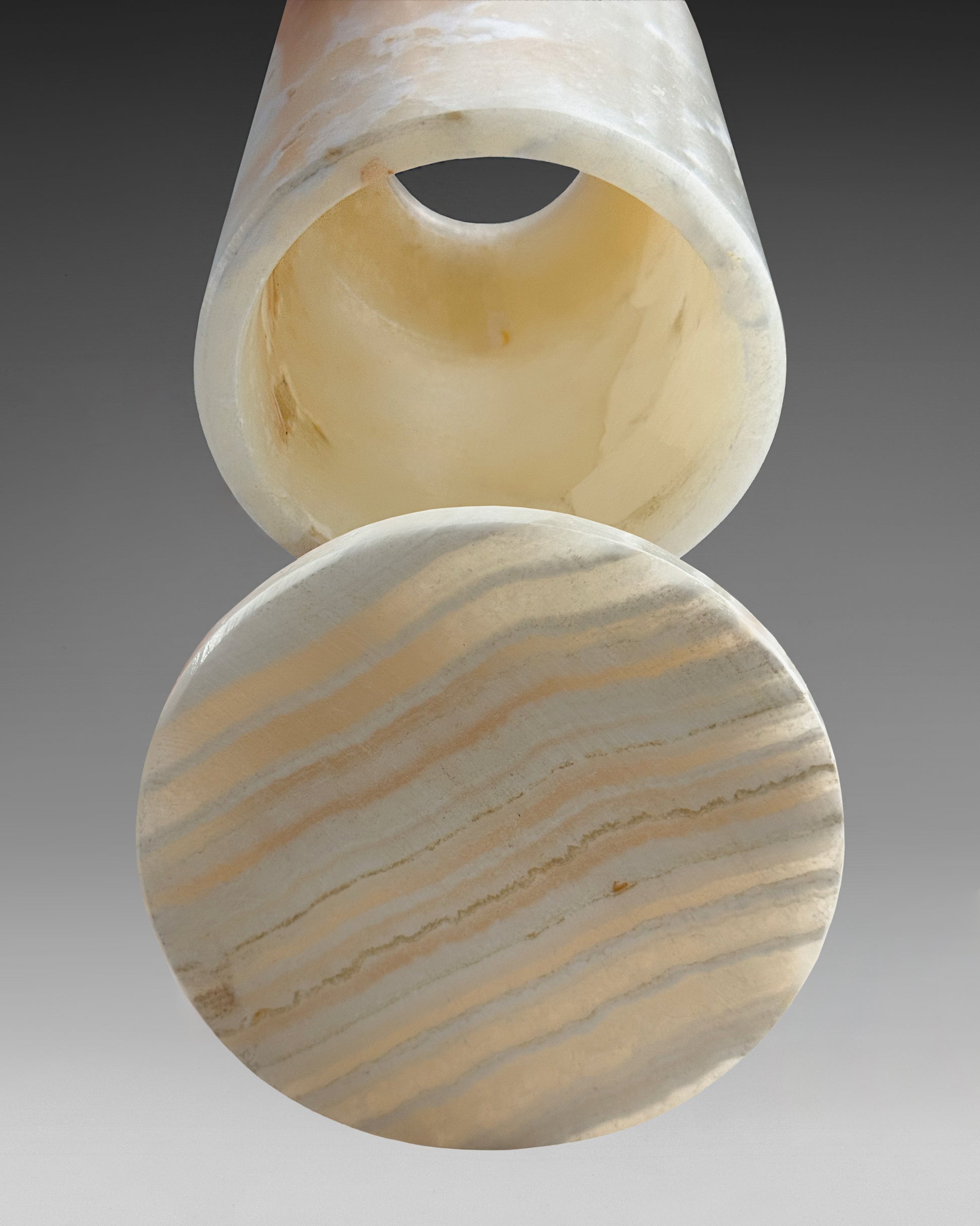 Aleyè Nomade No. 61 – The Alabaster Tealight Holder