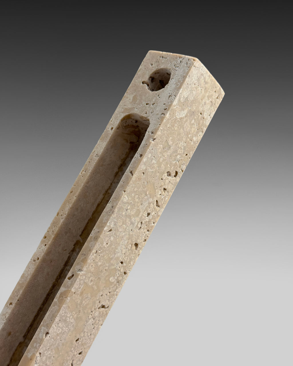 Aleyè Nomade No. 62 – The Travertino Incense Holder