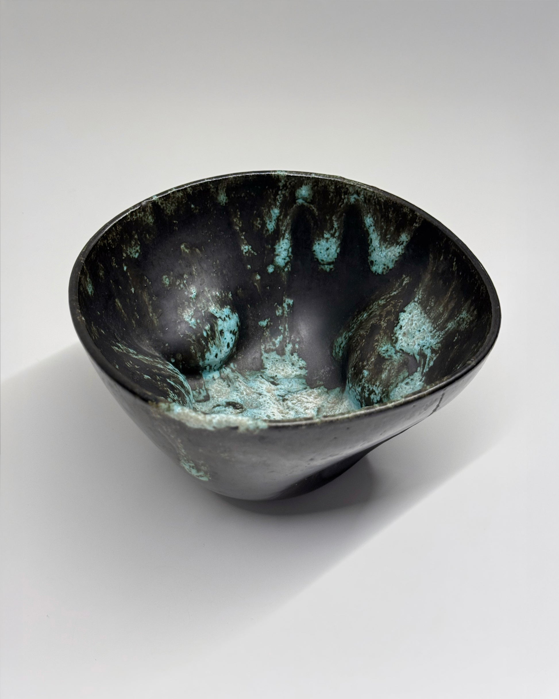 Aleyè Nomade No. 32 - The Emerald Lava Bowl