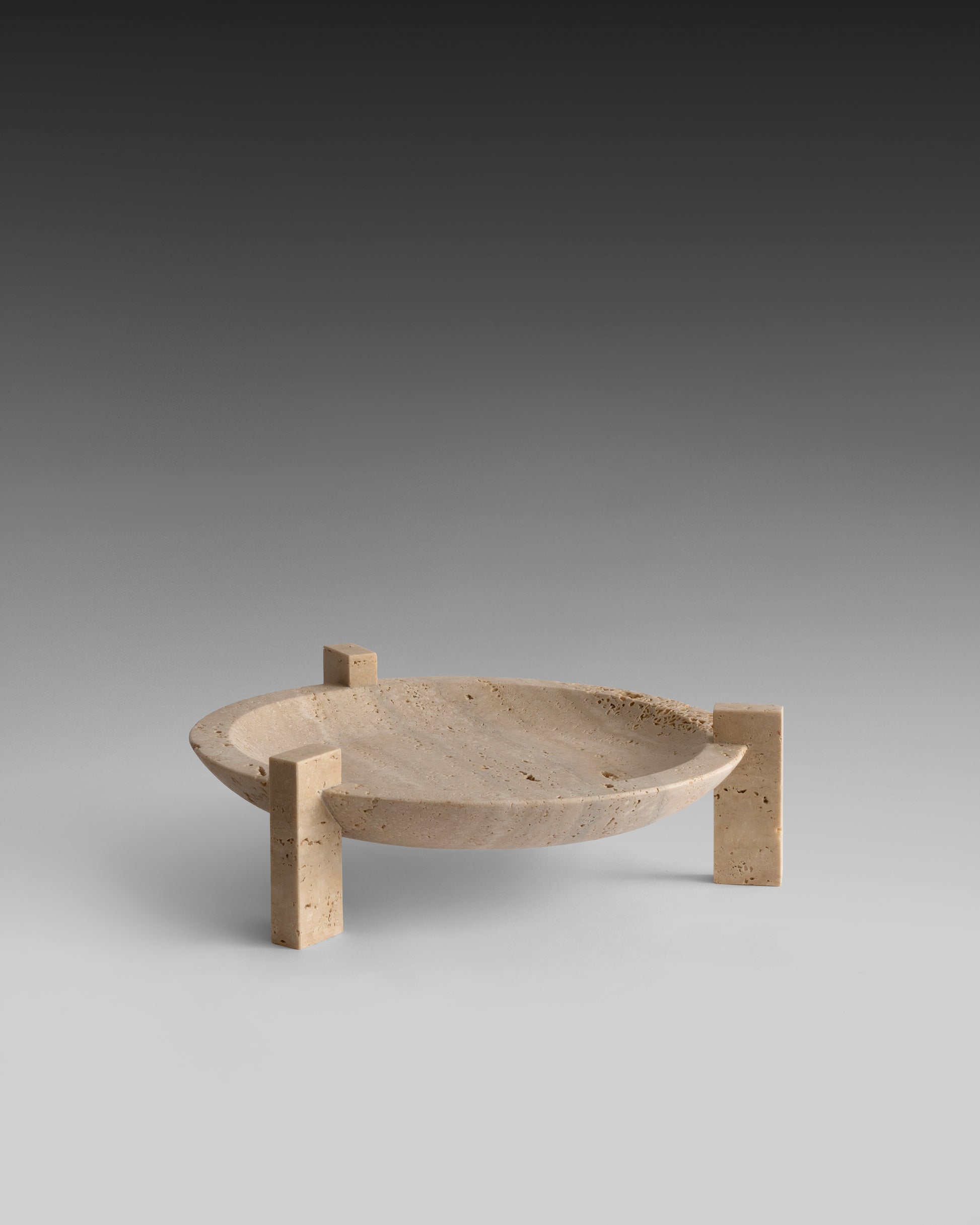 Block Stand Low by Studionudo