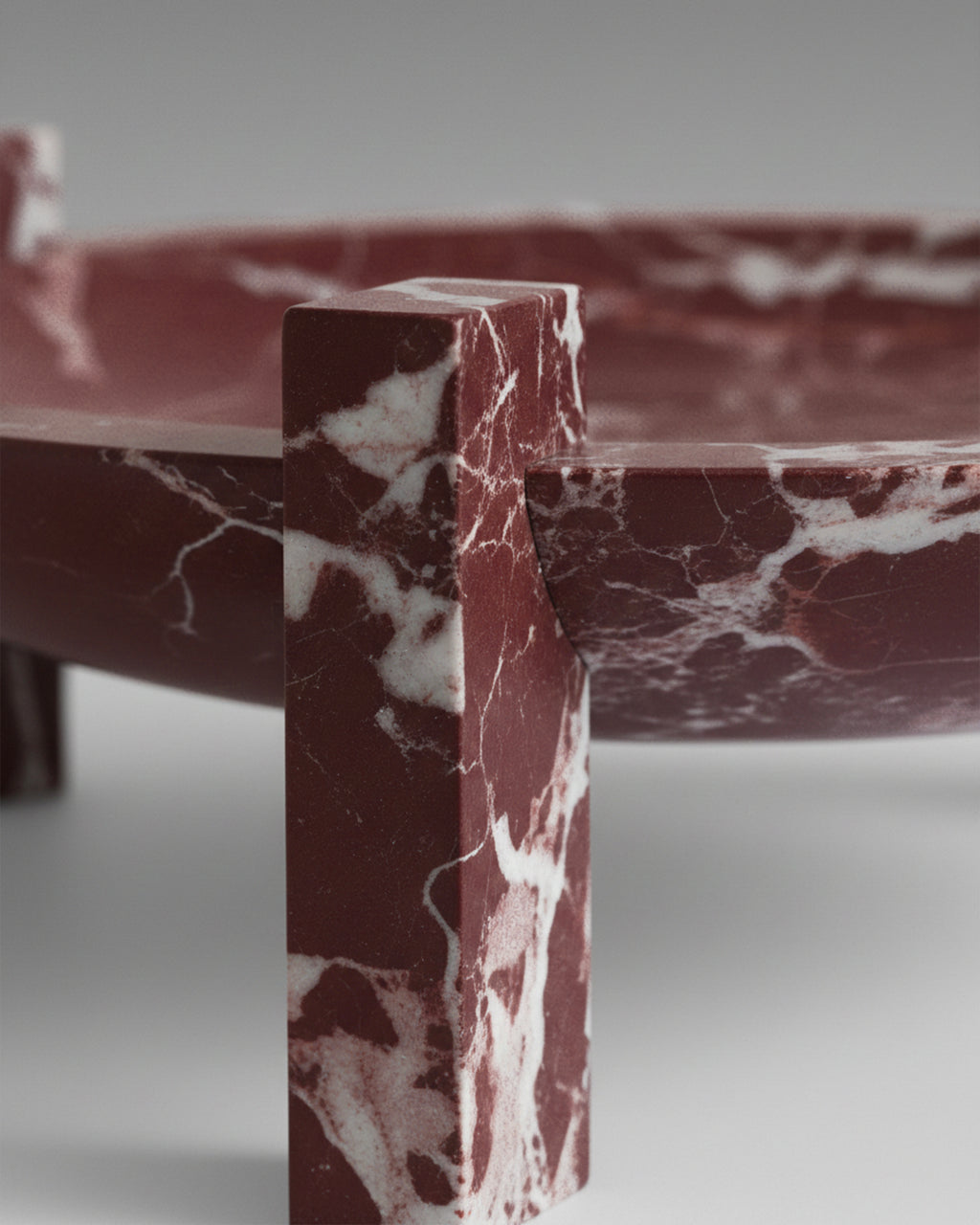 Block Stand Low by Studionudo