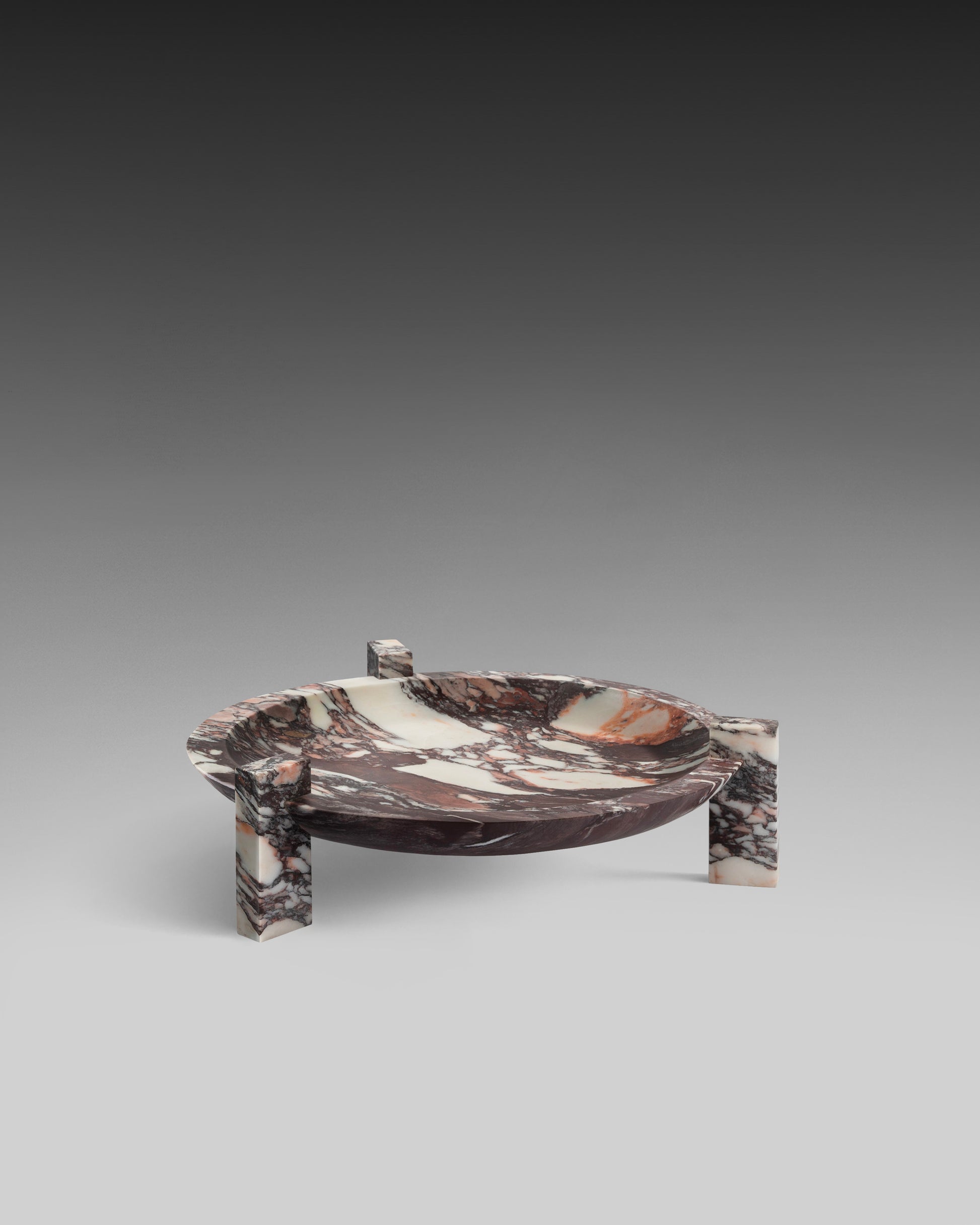 Block Stand Low by Studionudo