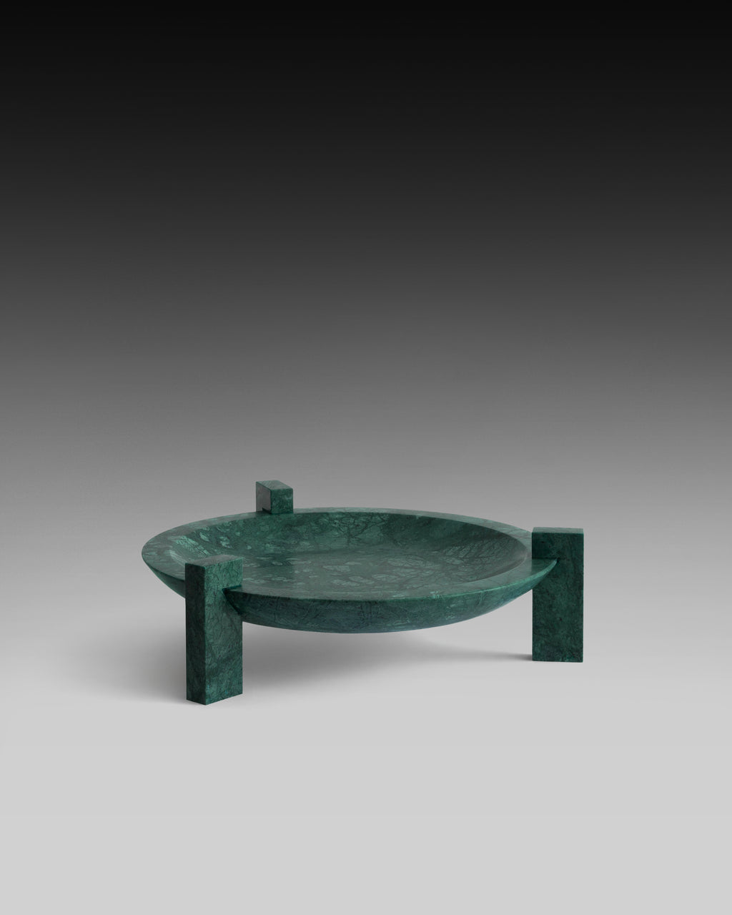 Block Stand Low by Studionudo