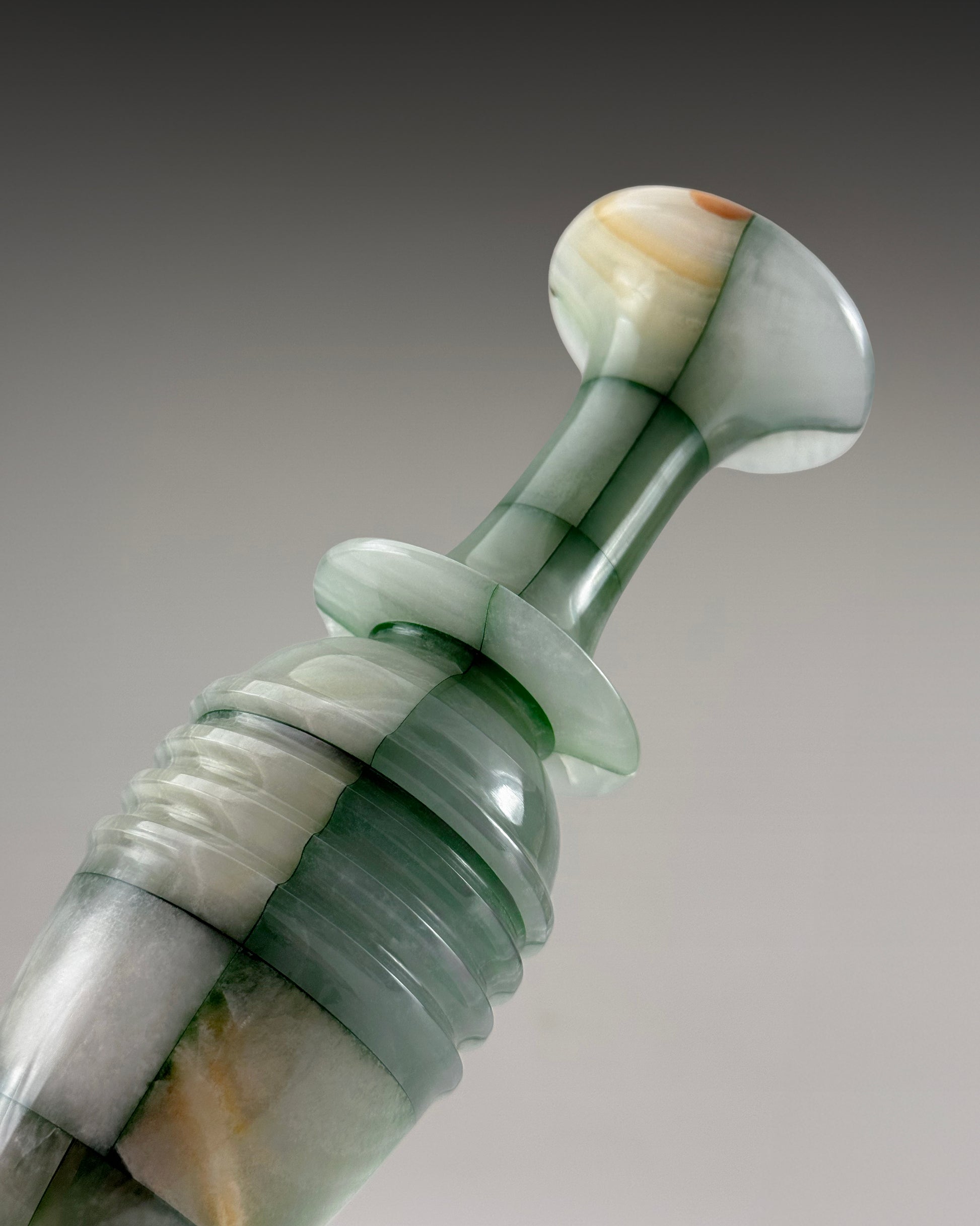 Aleyè Nomade No. 53 – Green Onyx Vase